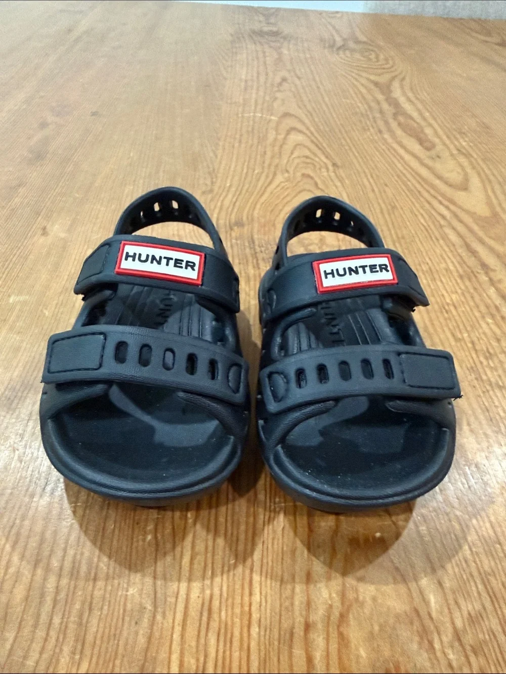 Hunter Kids Black Velcro Strap Sandals